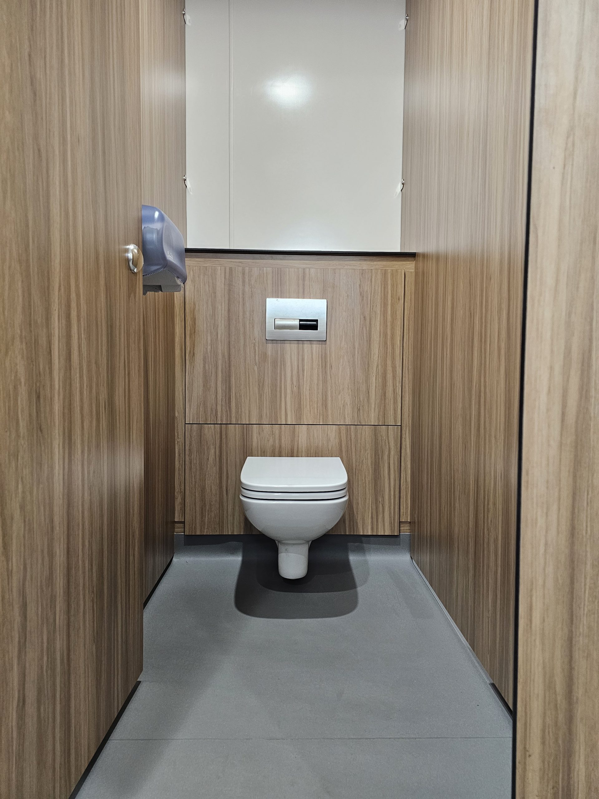 toilet cubicle