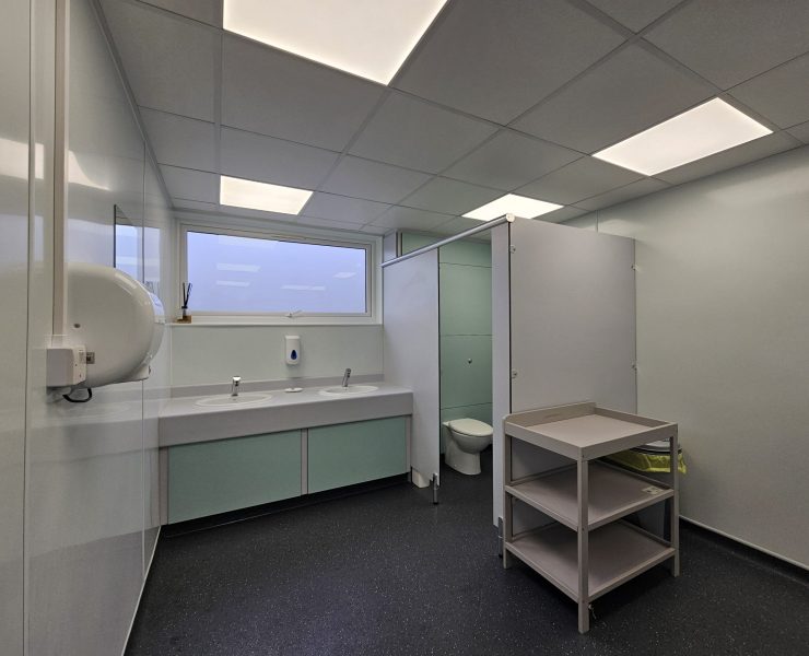 spacious toilet area